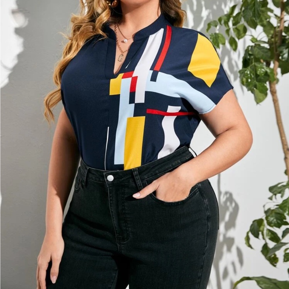 Geo Short Sleeve Blouse